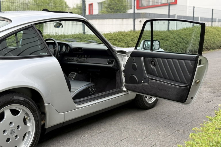 Porsche 964 Carrera 4
