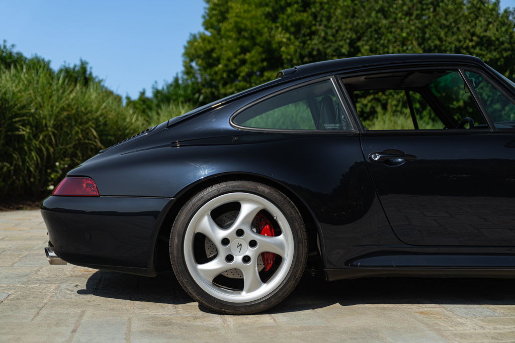 Porsche 993 Carrera 4S