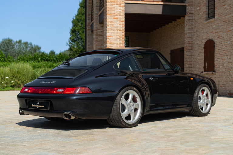 Porsche 993 Carrera 4S