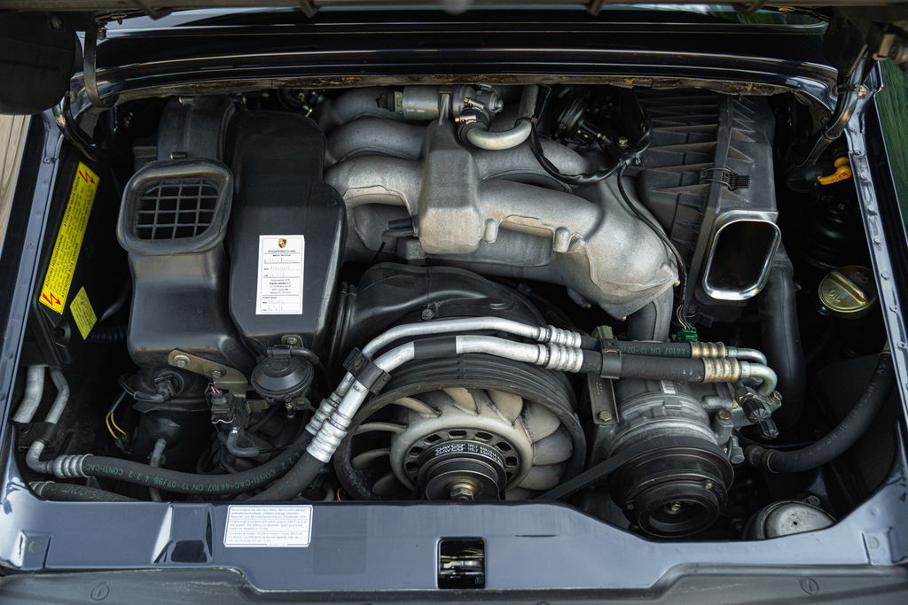 Porsche 993 Carrera 4S