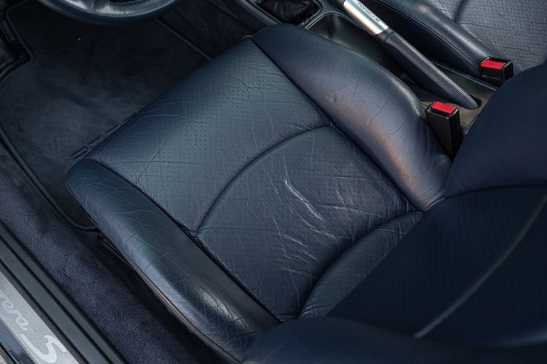 Porsche 993 Carrera 4S