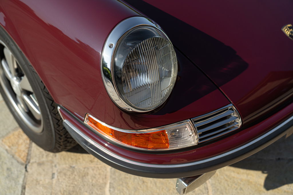 Porsche 911 E