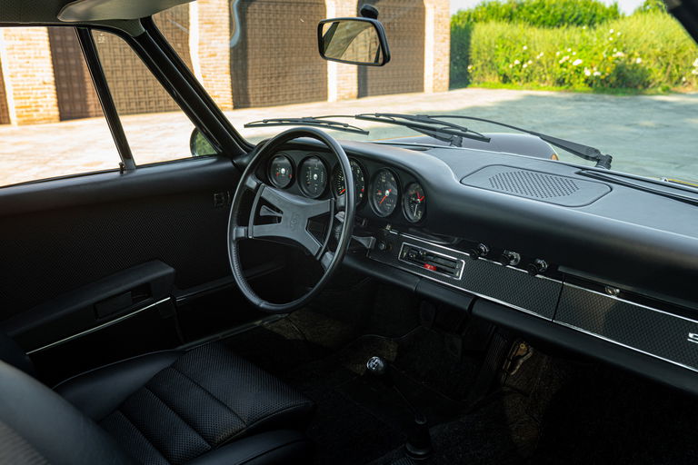 Porsche 911 E