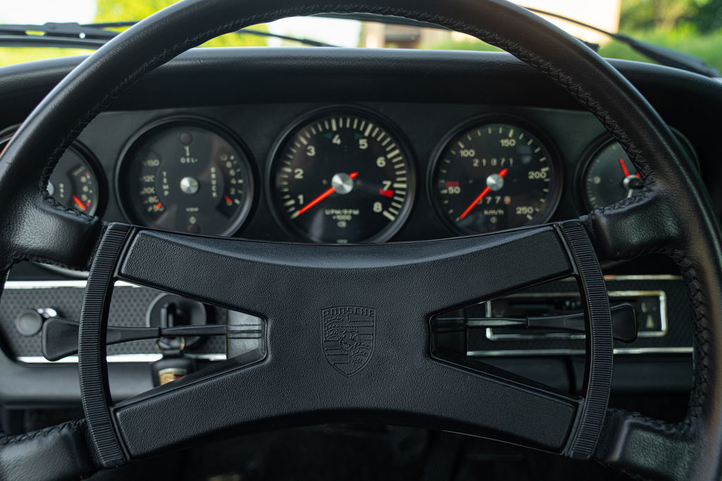 Porsche 911 E