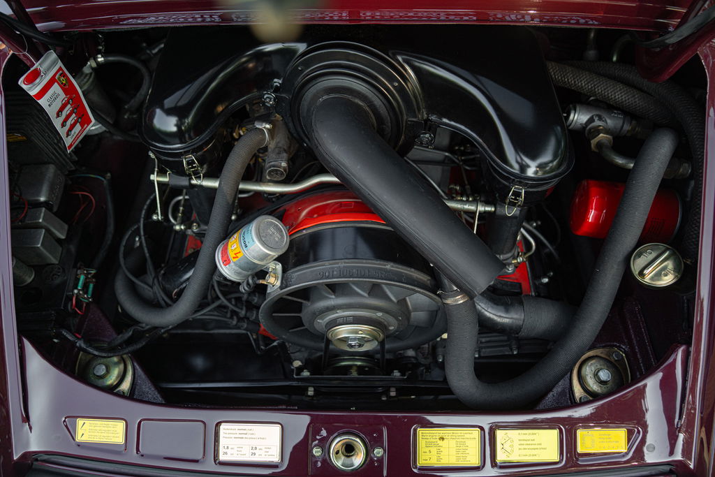 Porsche 911 E