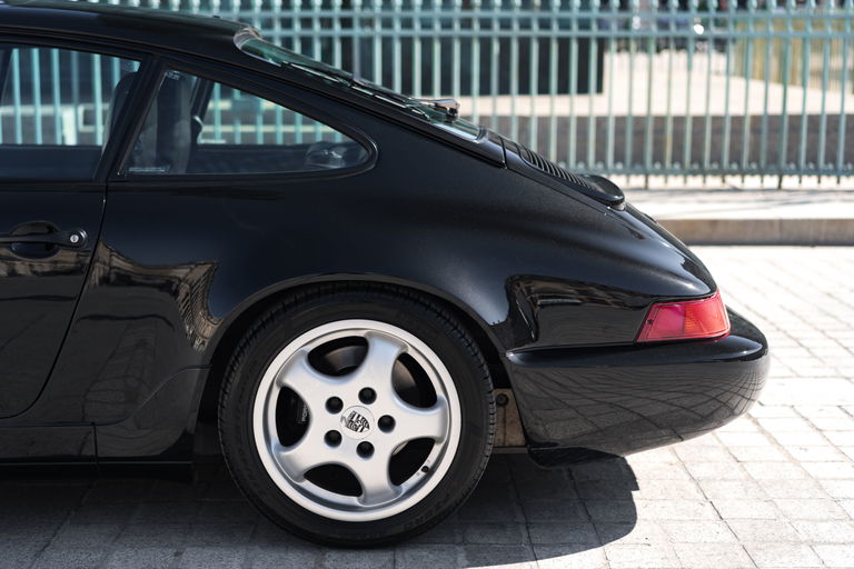 Porsche 964 Carrera 2