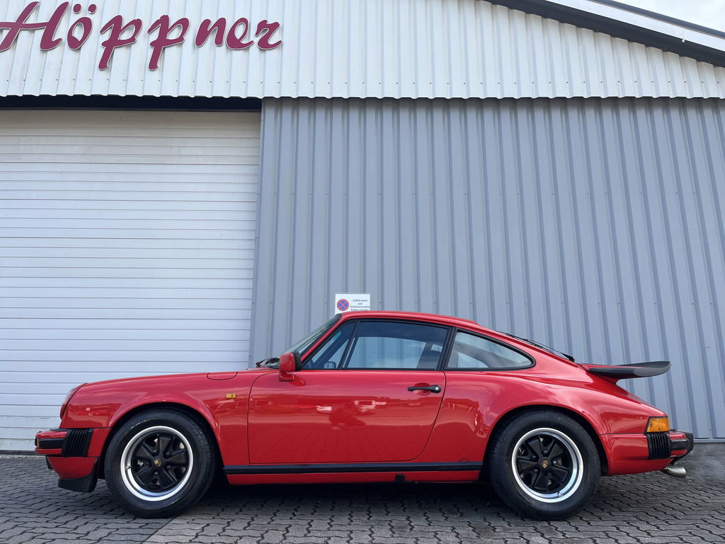 Porsche 911 Carrera 3.2