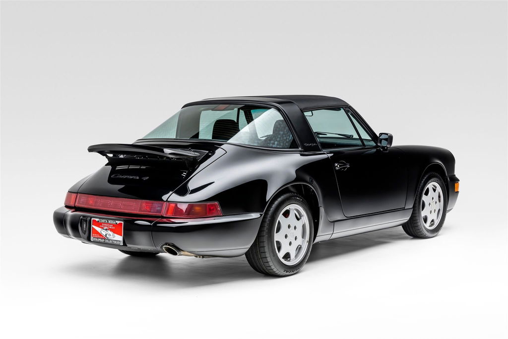 Porsche 964 Carrera 4