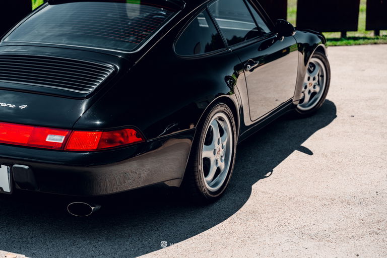 Porsche 993 Carrera 4