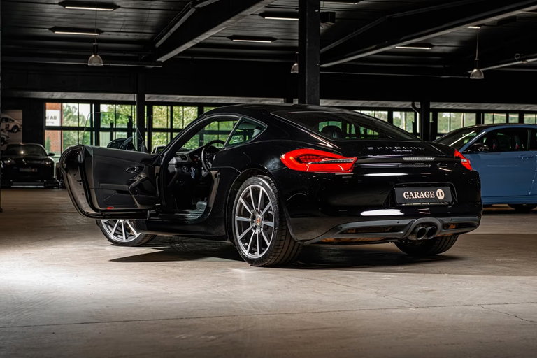 Porsche 981 Cayman Black Edition