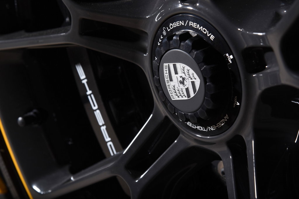 Porsche 992 GT3 Touring