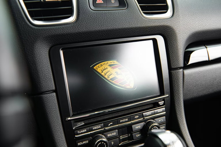 Porsche 981 Cayman Black Edition