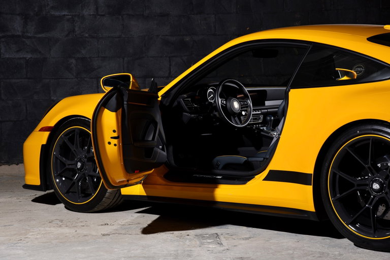 Porsche 992 GT3 Touring