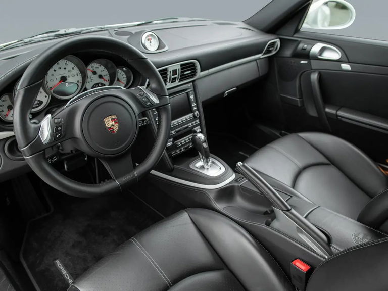 Porsche 997.2 Carrera GTS