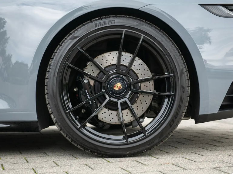 Porsche 992 Targa 4 GTS