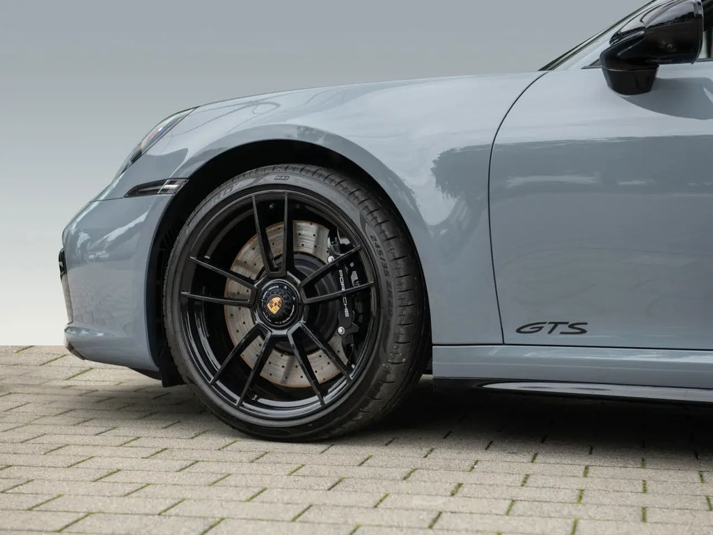 Porsche 992 Targa 4 GTS