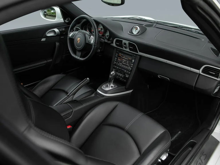 Porsche 997.2 Carrera GTS