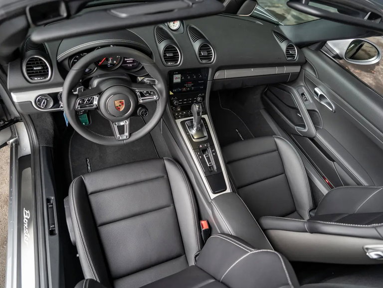 Porsche 718 Boxster Style Edition