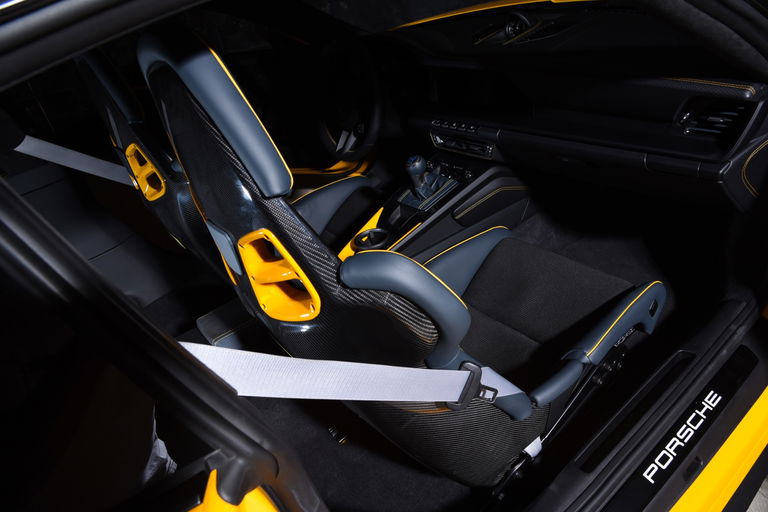 Porsche 992 GT3 Touring