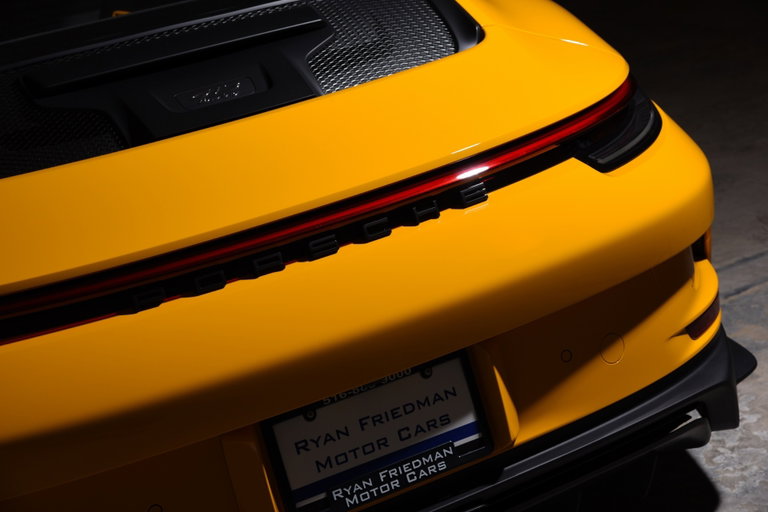 Porsche 992 GT3 Touring