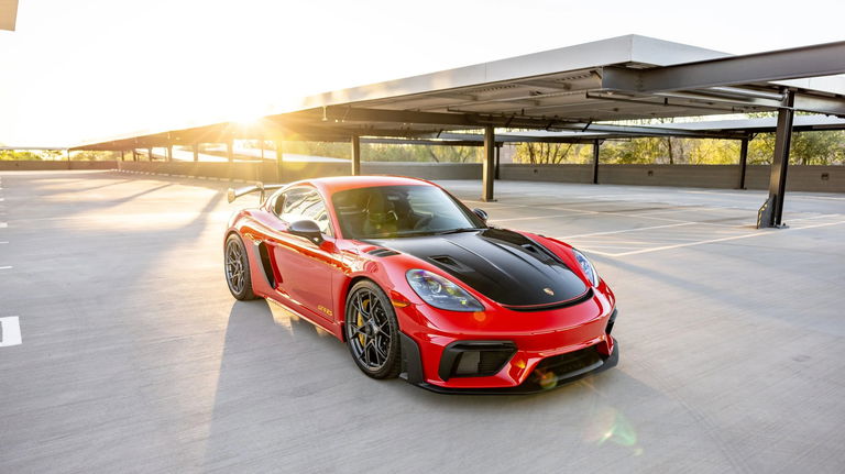 Porsche 718 Cayman GT4 RS