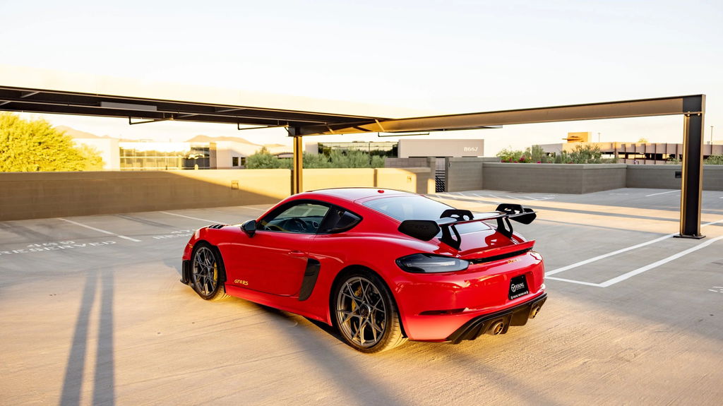 Porsche 718 Cayman GT4 RS