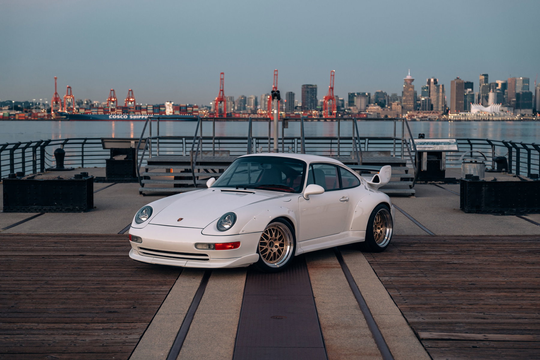 Porsche 993 GT2 Tribute 1997 - elferspot.com - Marketplace for