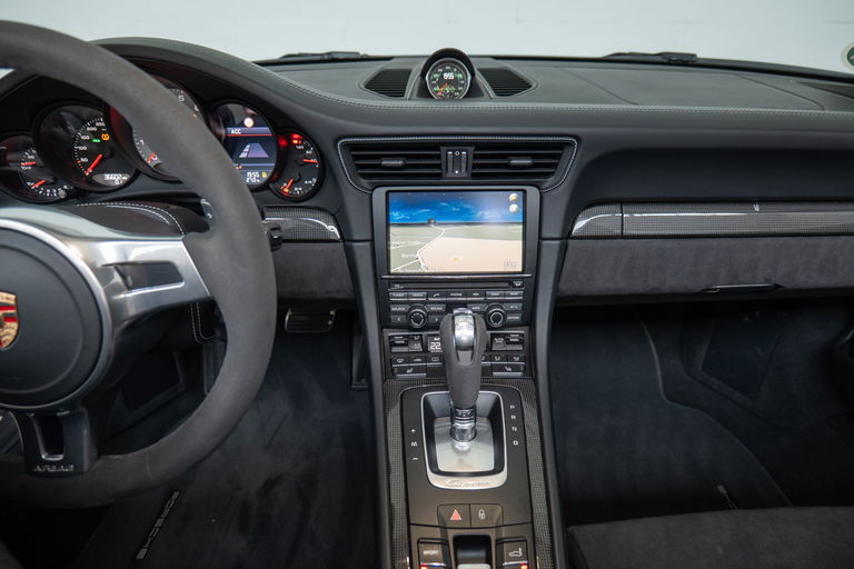 Porsche 991 Carrera GTS