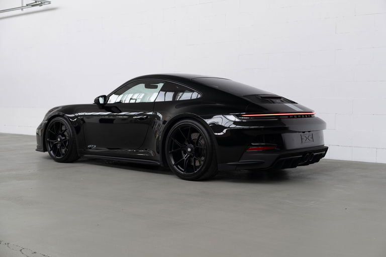 Porsche 992 GT3 Touring