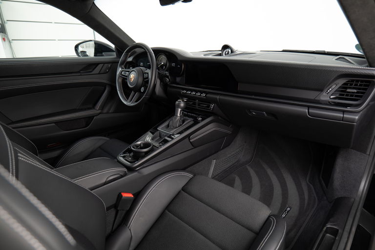 Porsche 992 GT3 Touring