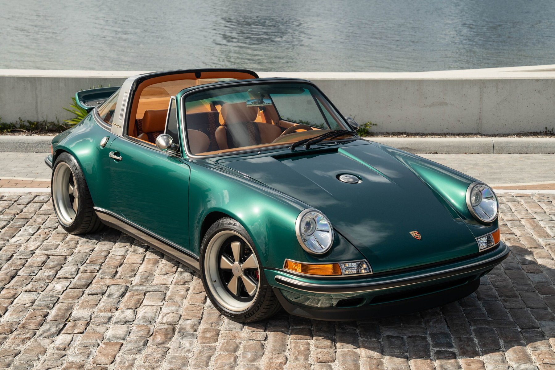 Porsche 911 Reimagined by Singer 1993 - elferspot.com