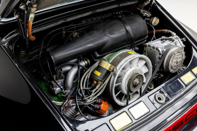 Porsche 911 Carrera (US)