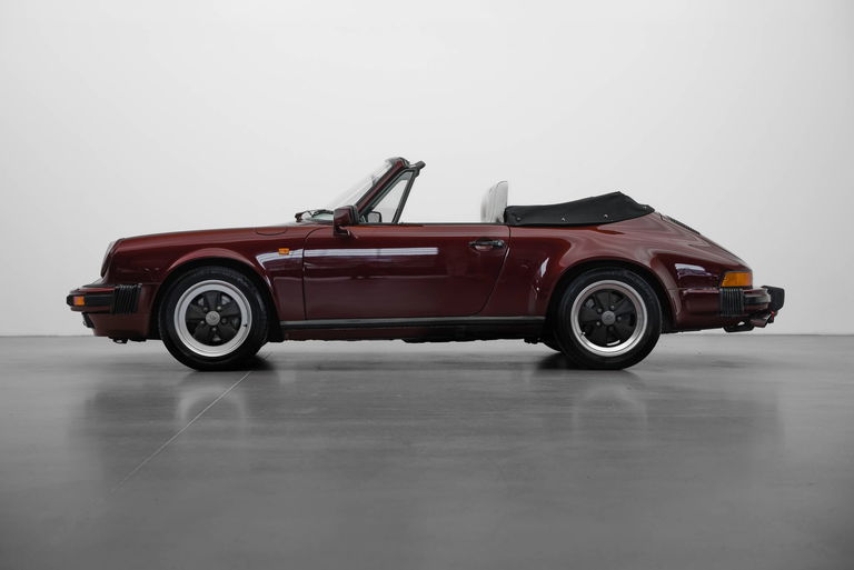 Porsche 911 Carrera 3.2