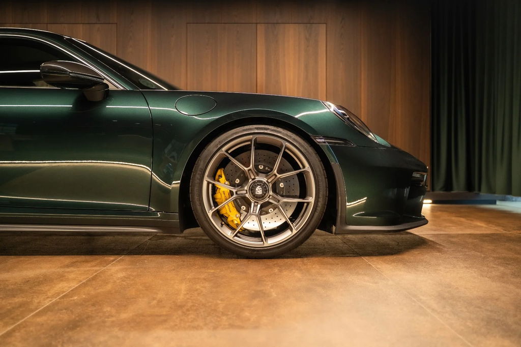 Porsche 992 GT3 Touring