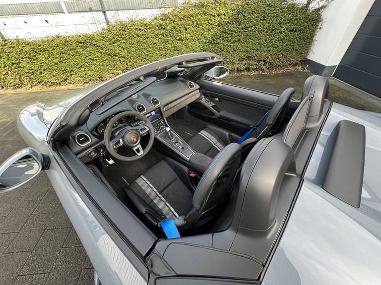 Porsche 718 Spyder