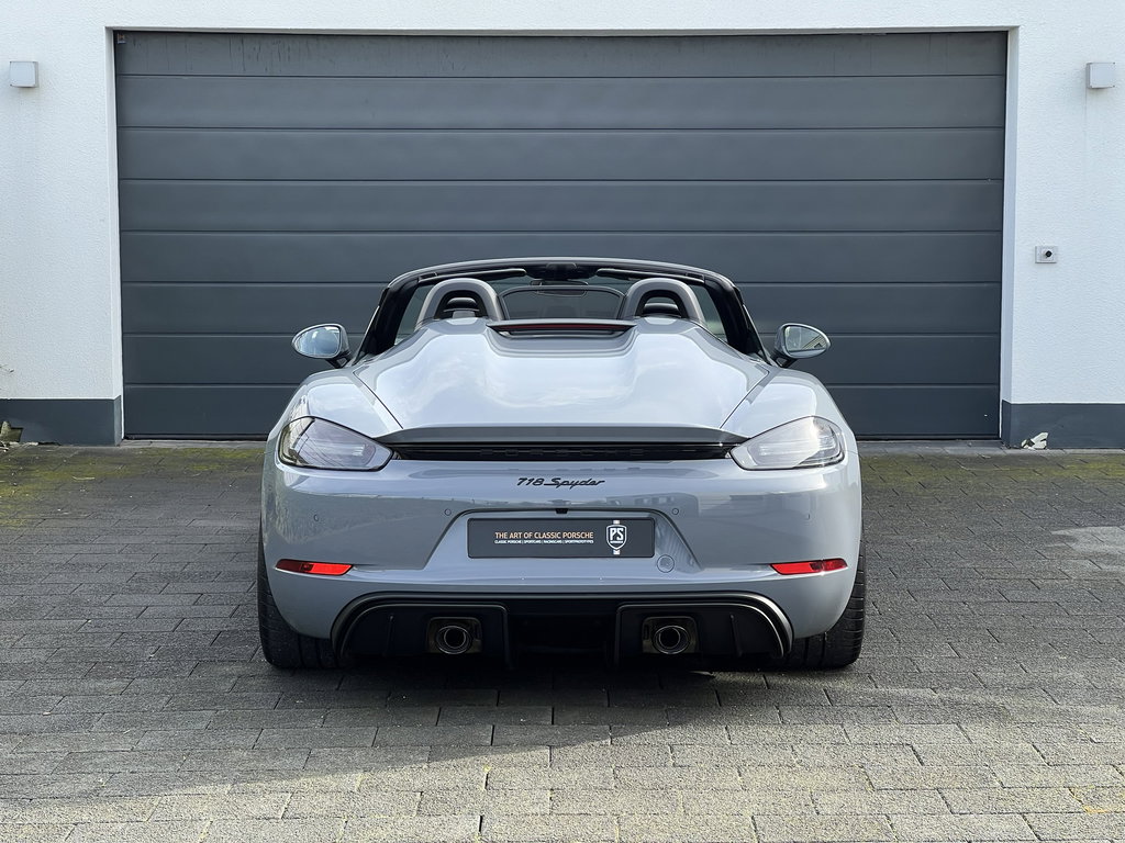 Porsche 718 Spyder