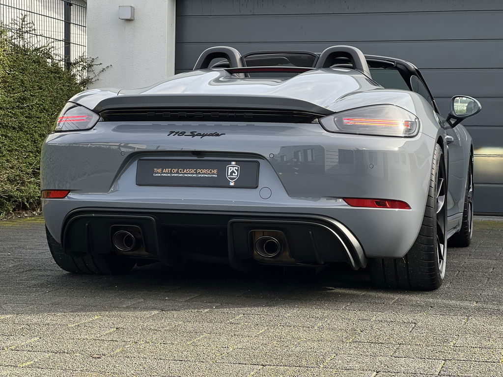 Porsche 718 Spyder