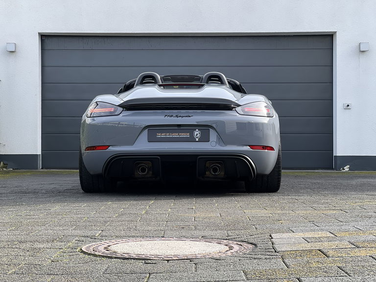 Porsche 718 Spyder