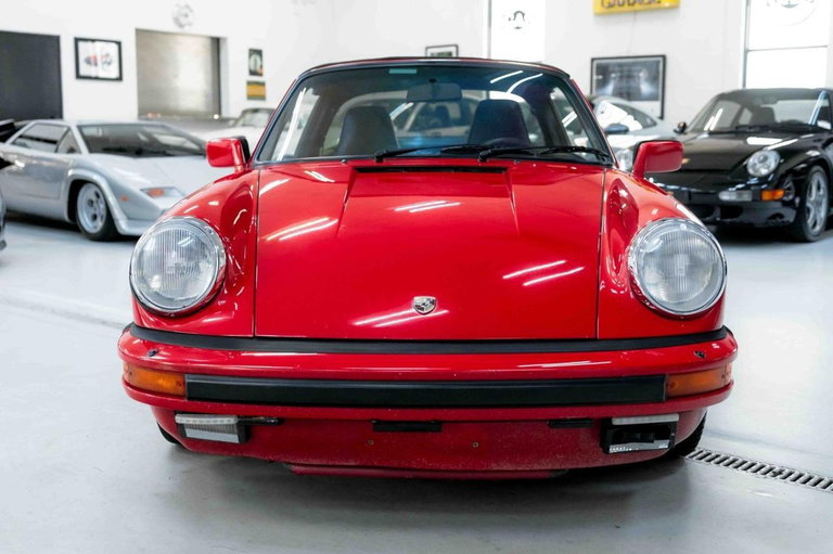 Porsche 911 Carrera 3.2 (US)