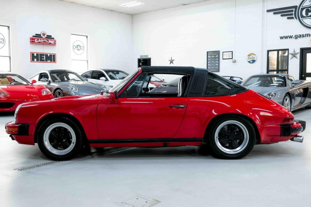Porsche 911 Carrera 3.2 (US)