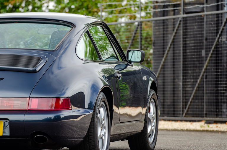 Porsche 964 Carrera 4