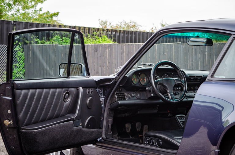 Porsche 964 Carrera 4