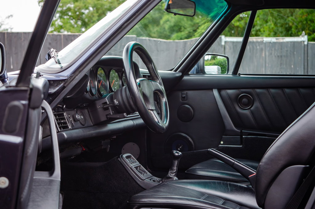 Porsche 964 Carrera 4