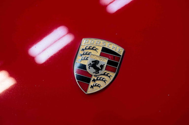 Porsche 911 Carrera 3.2 (US)