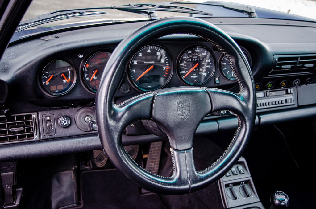 Porsche 964 Carrera 4