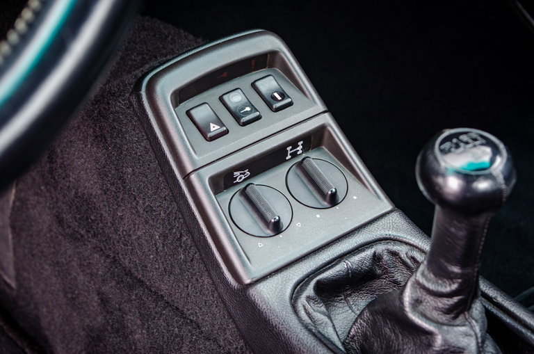 Porsche 964 Carrera 4