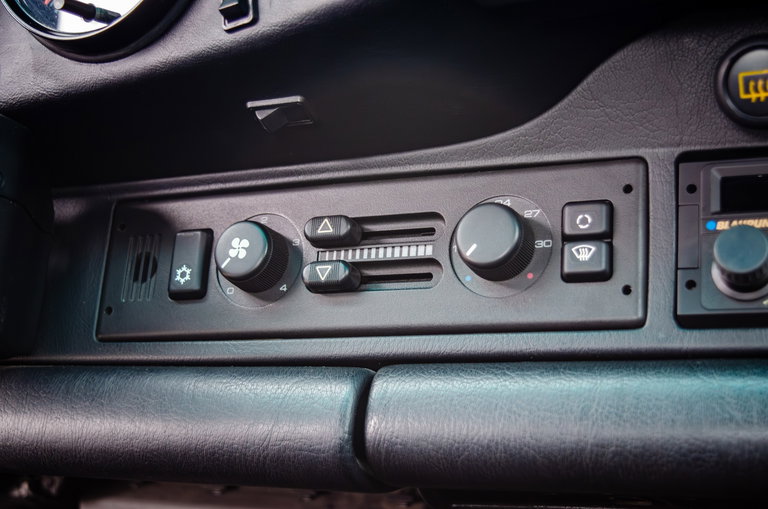 Porsche 964 Carrera 4