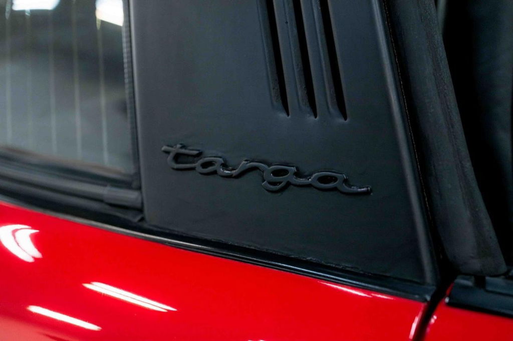 Porsche 911 Carrera 3.2 (US)