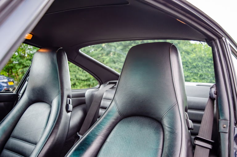 Porsche 964 Carrera 4