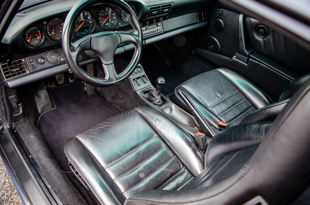 Porsche 964 Carrera 4